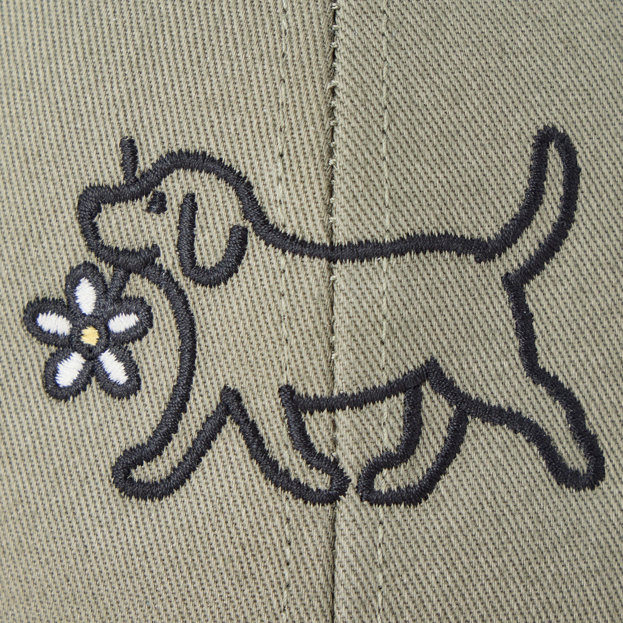 Adult Unisex Doggy w Daisy Trucker